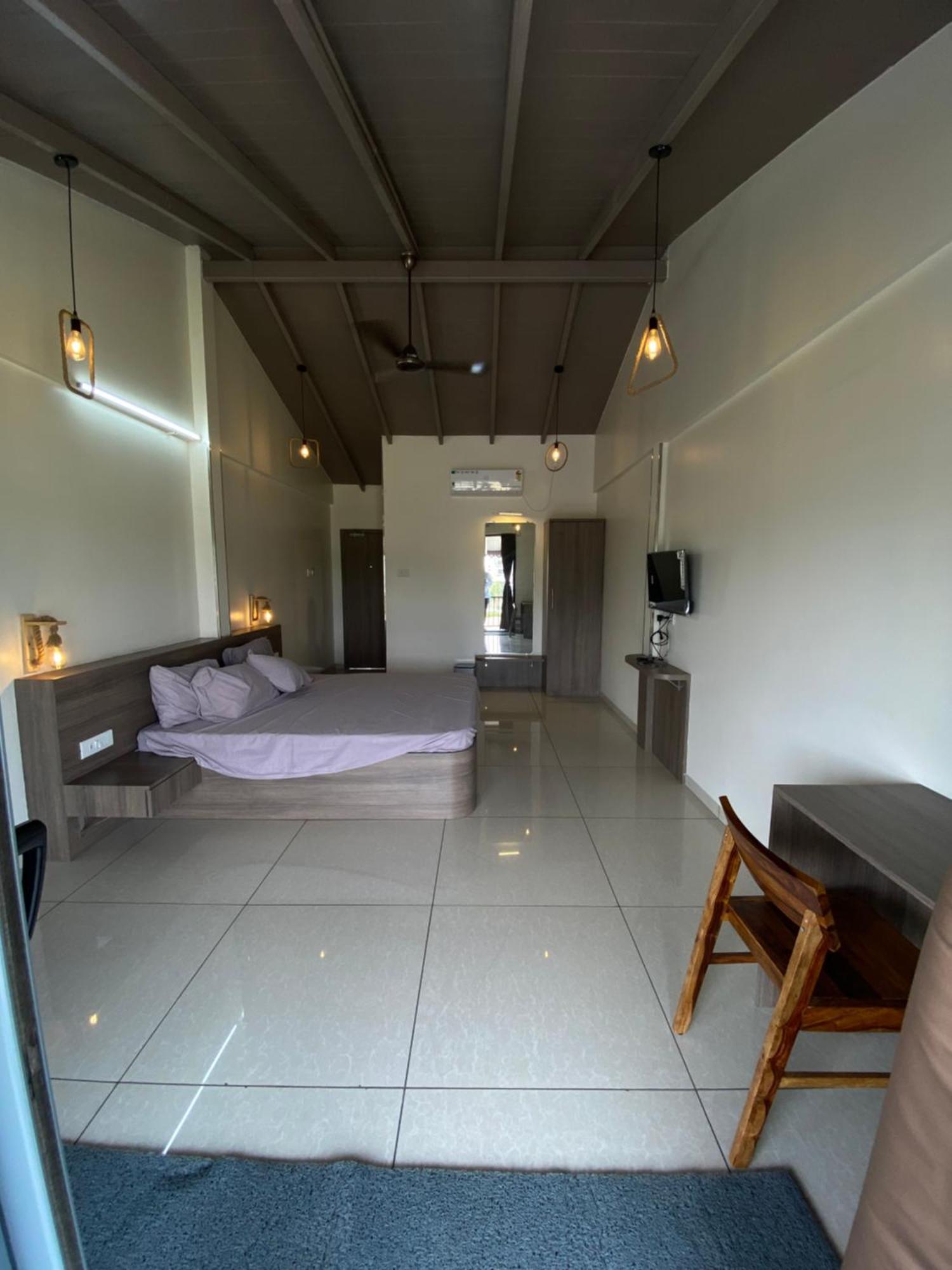 The Pavilion Park Resort Malegaon Екстер'єр фото